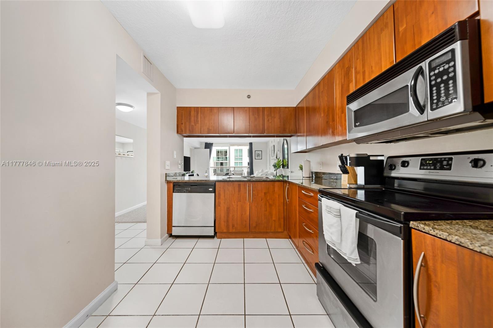 THE CLUB AT BRICKELL BAY - Residential