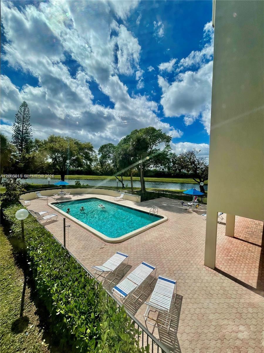 CYPRESS BEND I-D CONDO - Residential