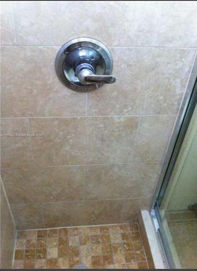 LINCOLN TOWERS CONDO - Residential