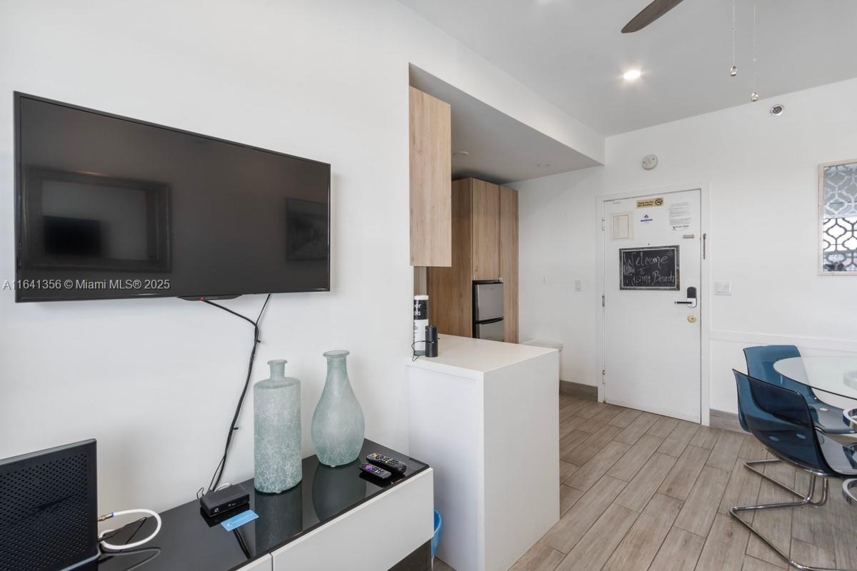OCEAN WALK ON SOUTH BEACH - Residential