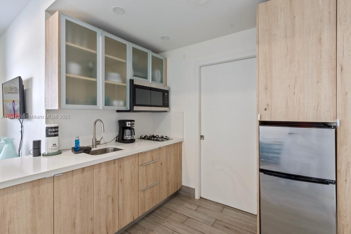OCEAN WALK ON SOUTH BEACH - Residential