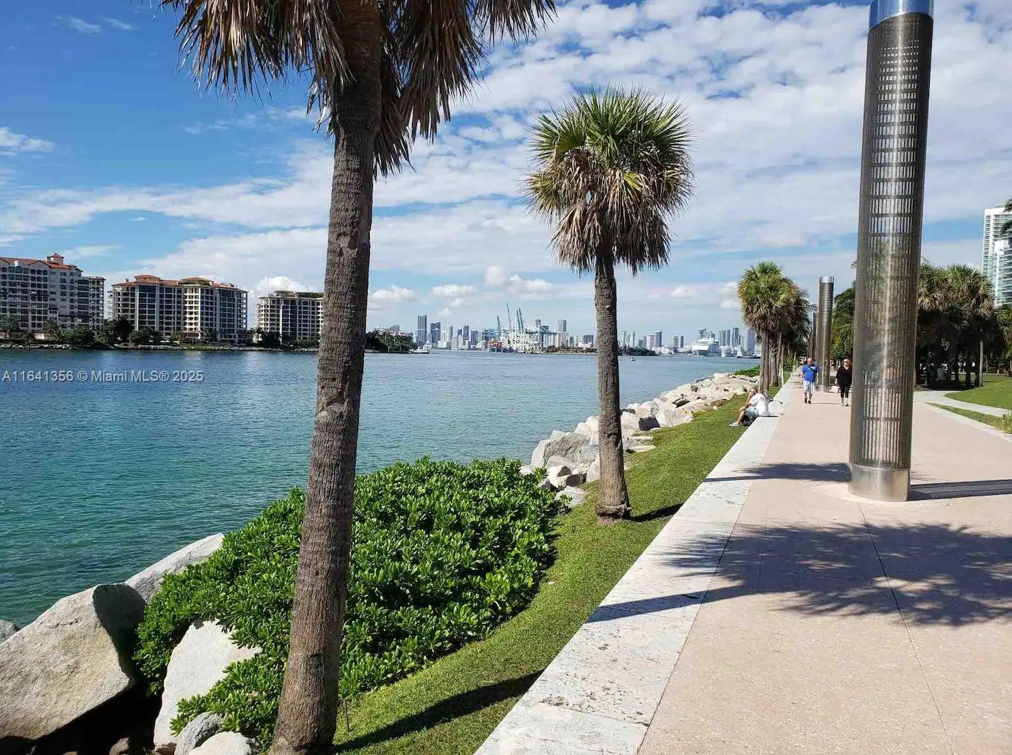 OCEAN WALK ON SOUTH BEACH - Residential
