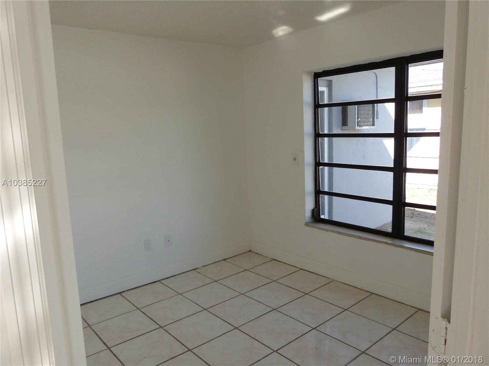 CAROL CITY 1ST ADDN PB - Residential