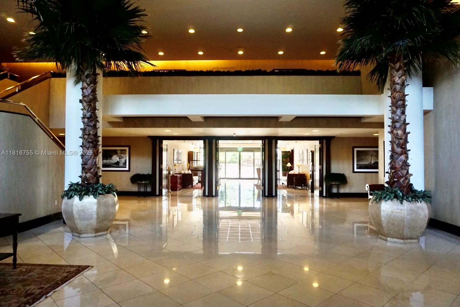 Key Biscayne, Florida 33149, United States, 2 Bedrooms Bedrooms, ,2 BathroomsBathrooms,Residential,Active,145212