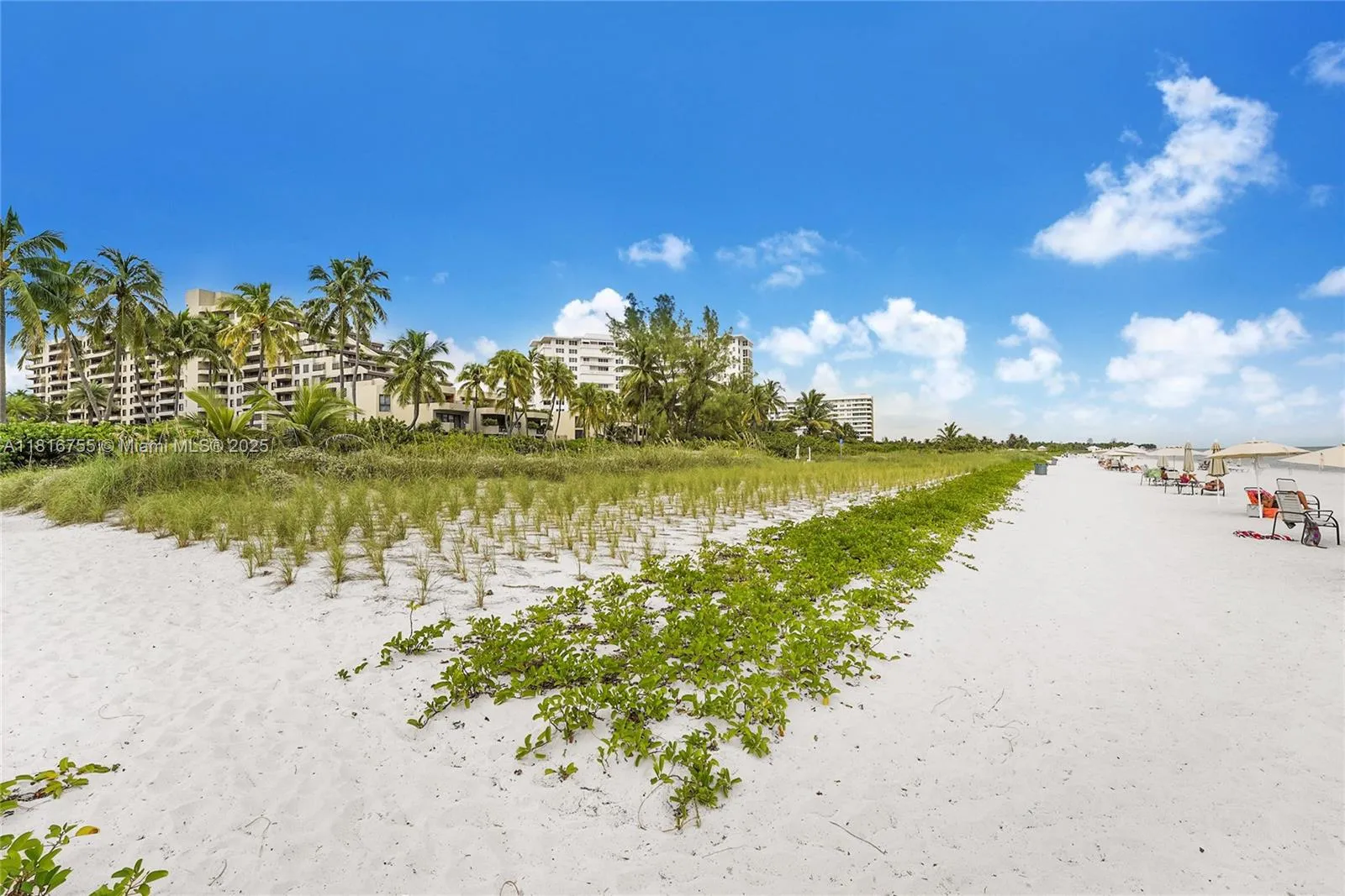 Key Biscayne, Florida 33149, United States, 2 Bedrooms Bedrooms, ,2 BathroomsBathrooms,Residential,Active,145212