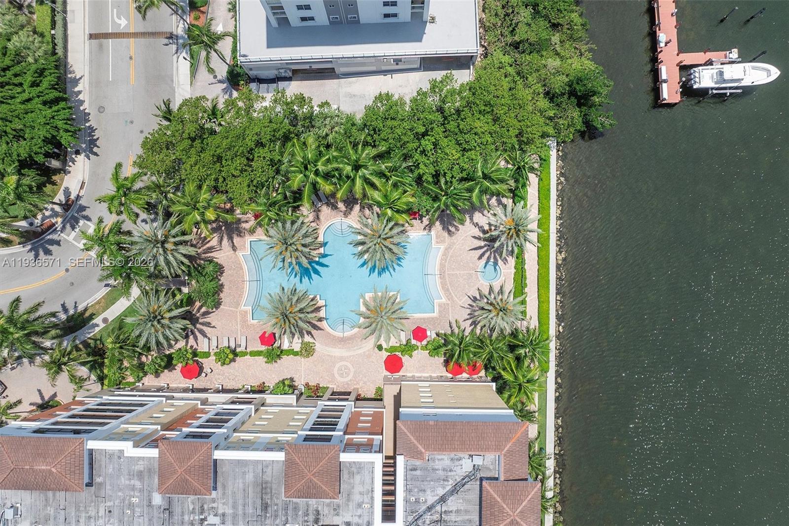 PORTO BELLAGIO CONDO - Residential