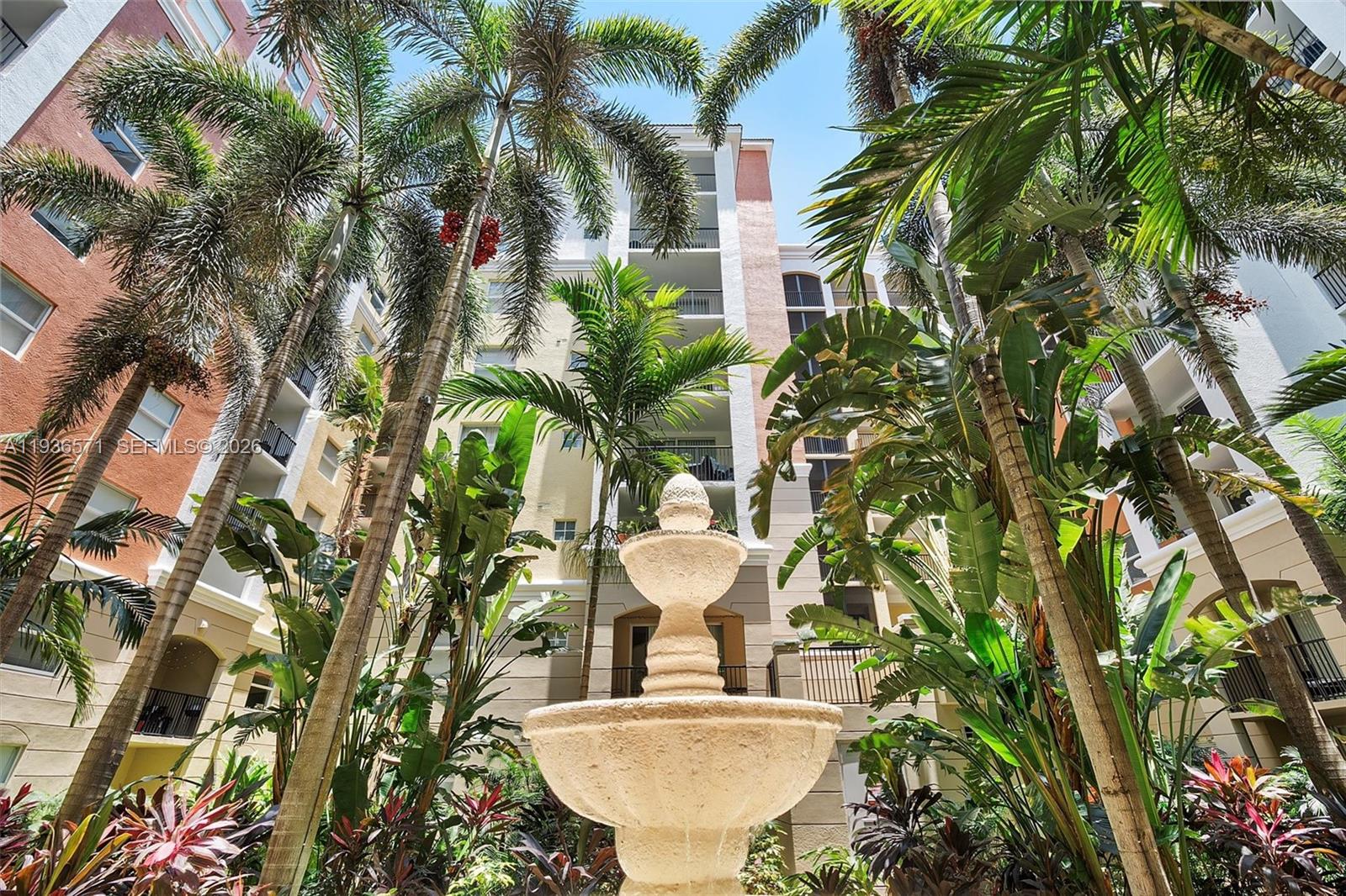 PORTO BELLAGIO CONDO - Residential