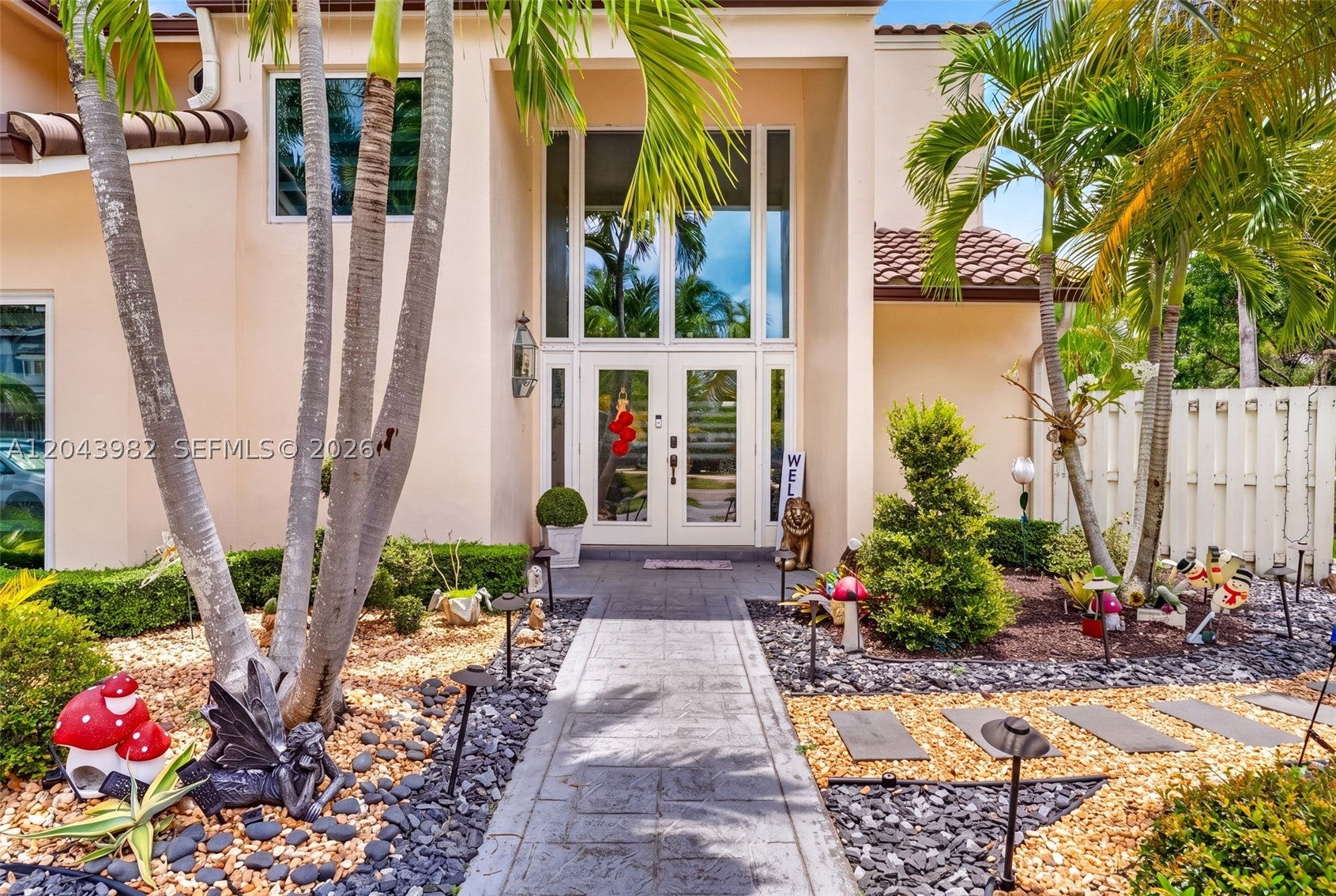 962 SW 93rd Ter