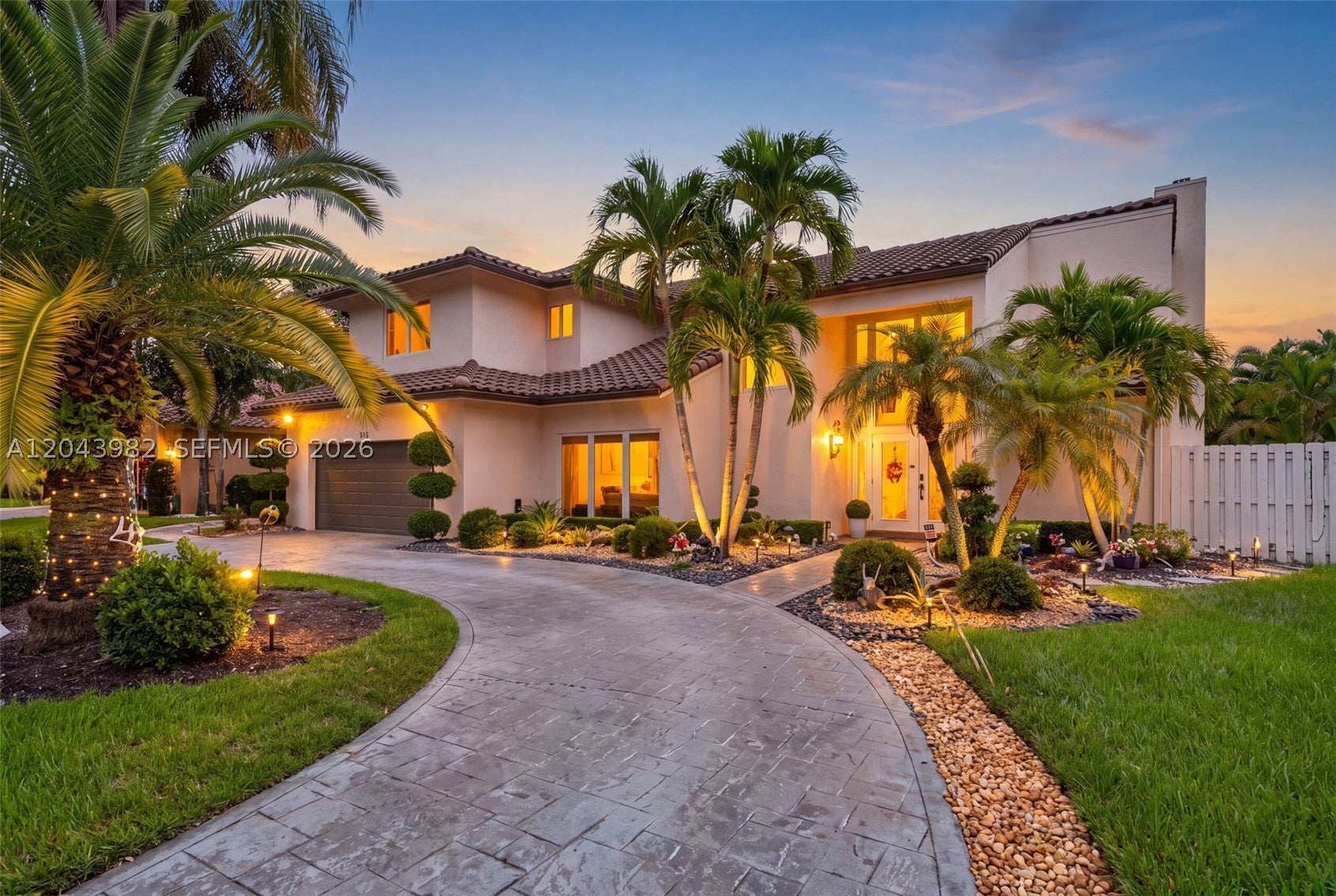 962 SW 93rd Ter