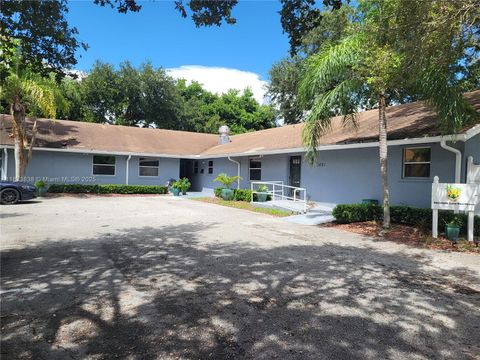 3621 NW 90th Ter Sunrise FL 33351