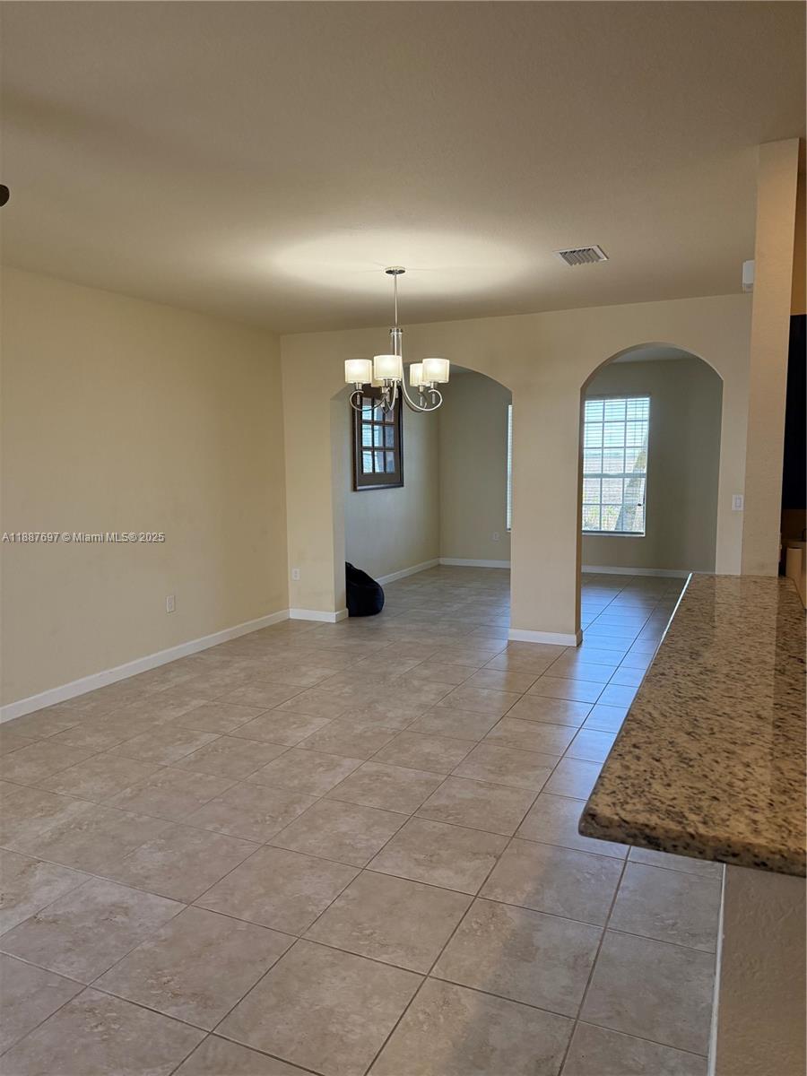 KENDALL COMMONS TOWNHOMES - Residential Lease