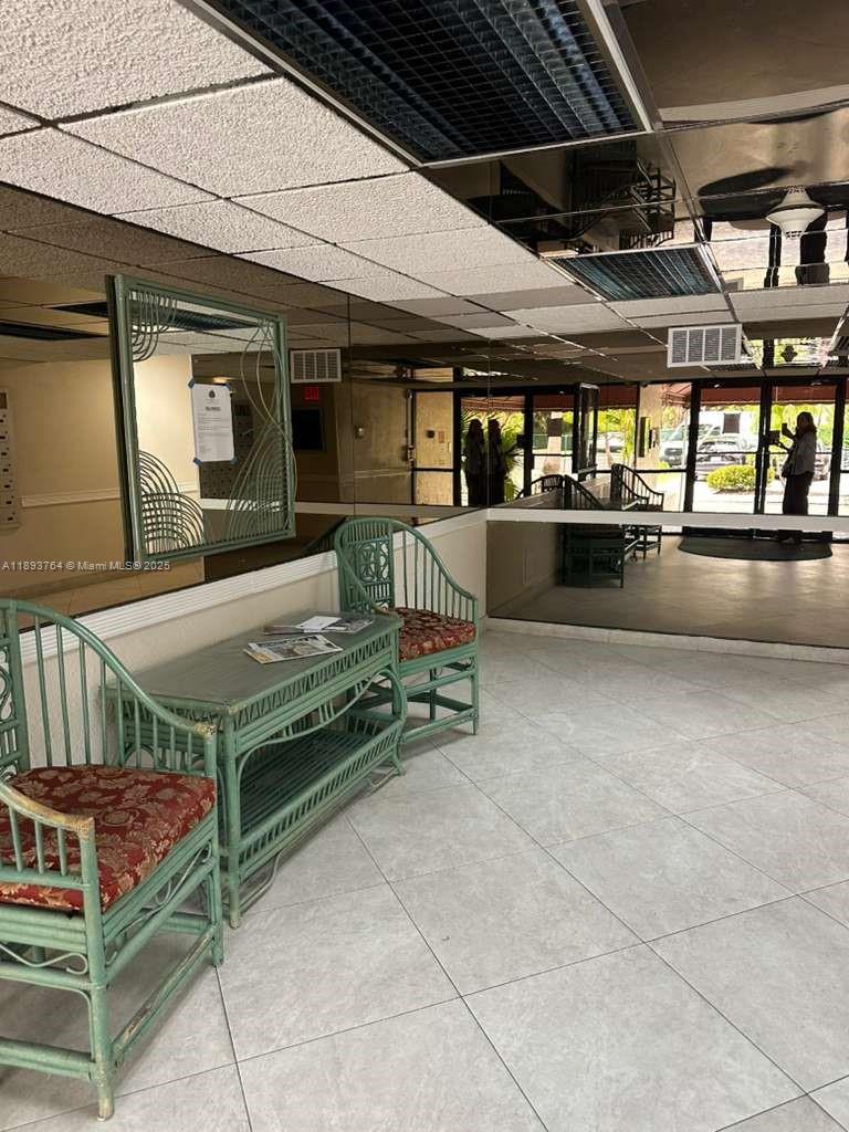 INVERWOOD CONDO - Residential