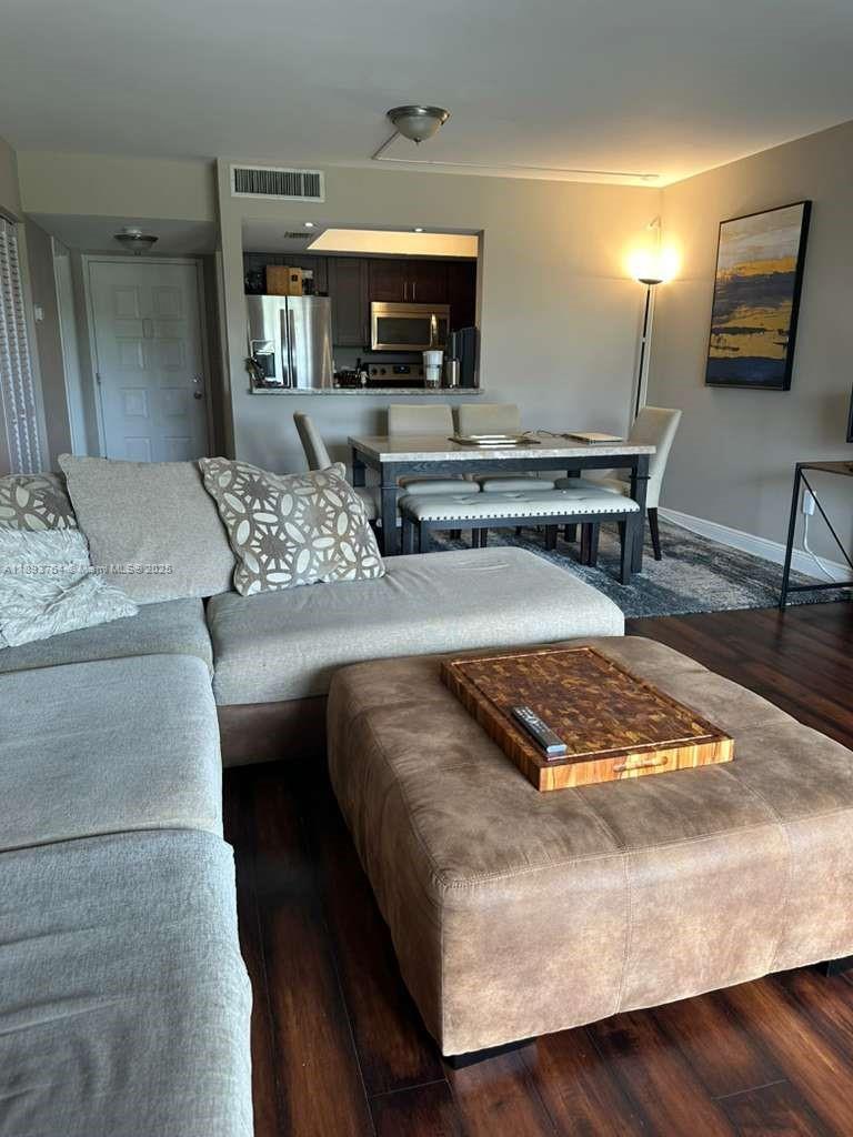 INVERWOOD CONDO - Residential