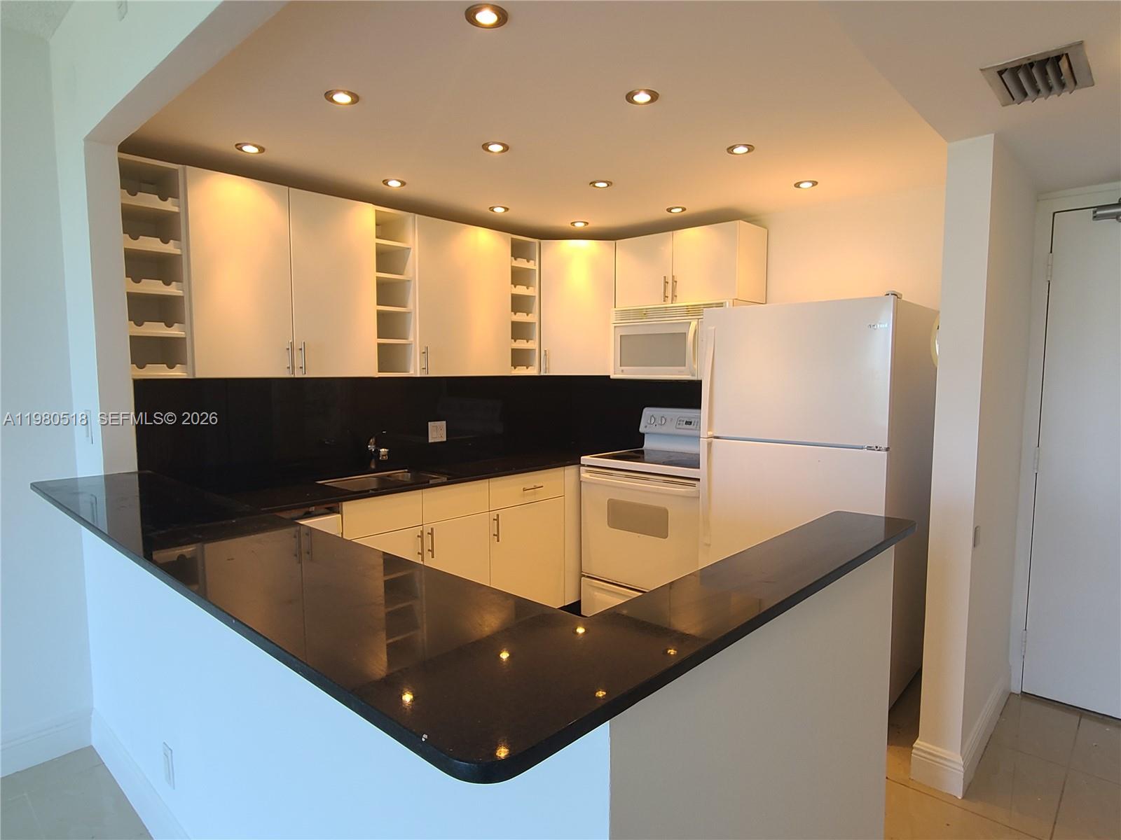 CORONADO CONDO- TOWER II - Residential