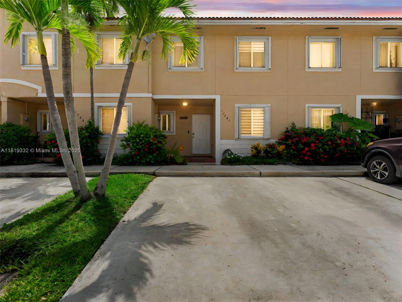 17337 Sw 140th Ct, Miami, Broward County, Florida - 3 Bedrooms  
3 Bathrooms - 