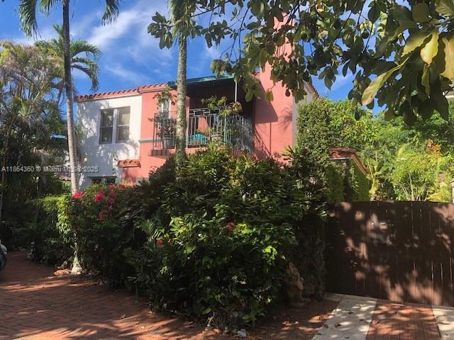 Brickell / South Miami Avenue. Unique, charming and cozy two-story house in the best possible location featuring relaxing outdoor green area and breeze-swept balcony off of bedroom. Available October from private local owner. No Airbnbs.