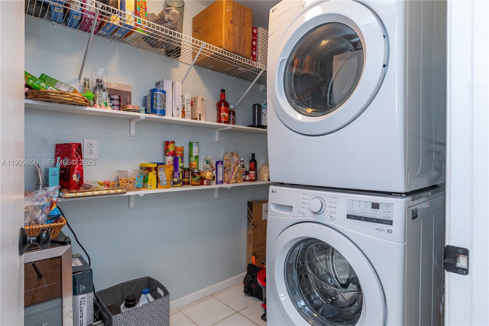 DEERWOOD VILLAS SEC 2 - Residential