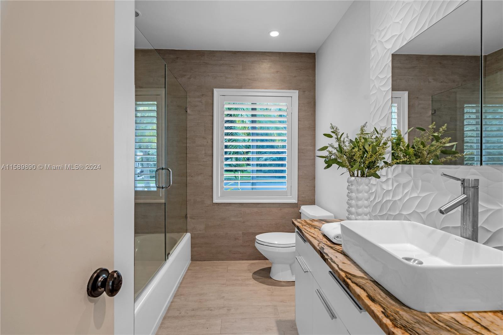 C GABLES RIVIERA SEC 12 - Residential