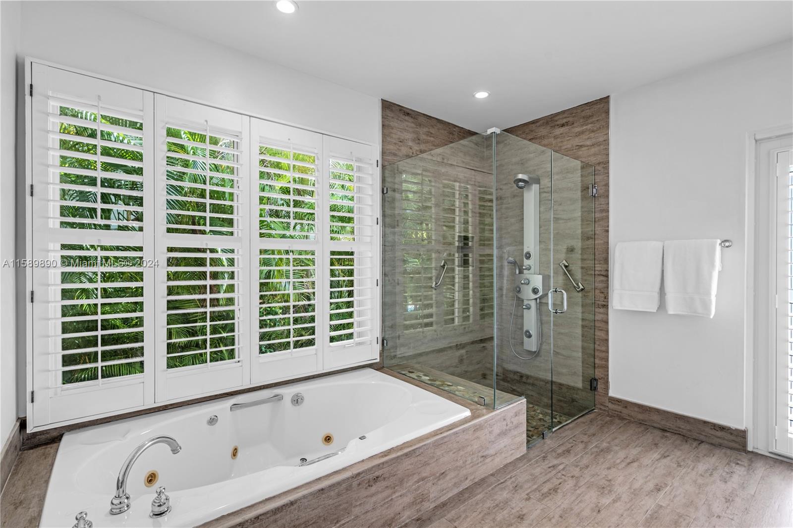 C GABLES RIVIERA SEC 12 - Residential