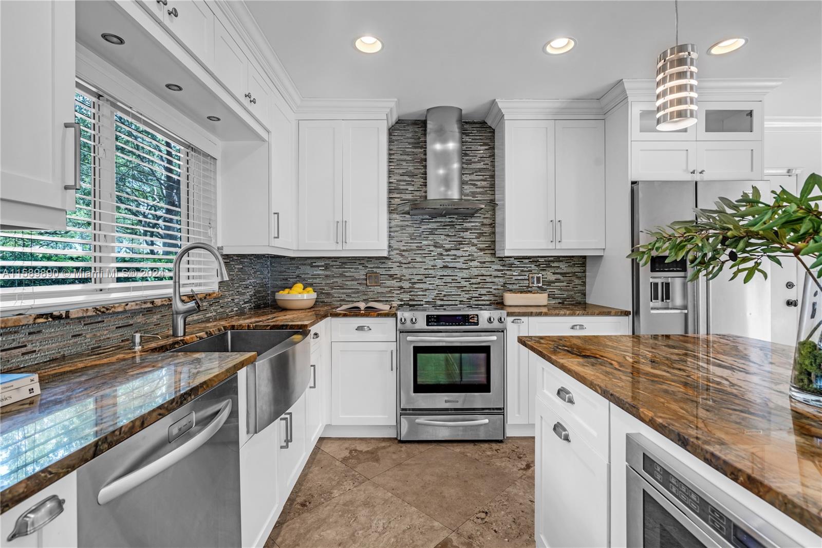 C GABLES RIVIERA SEC 12 - Residential