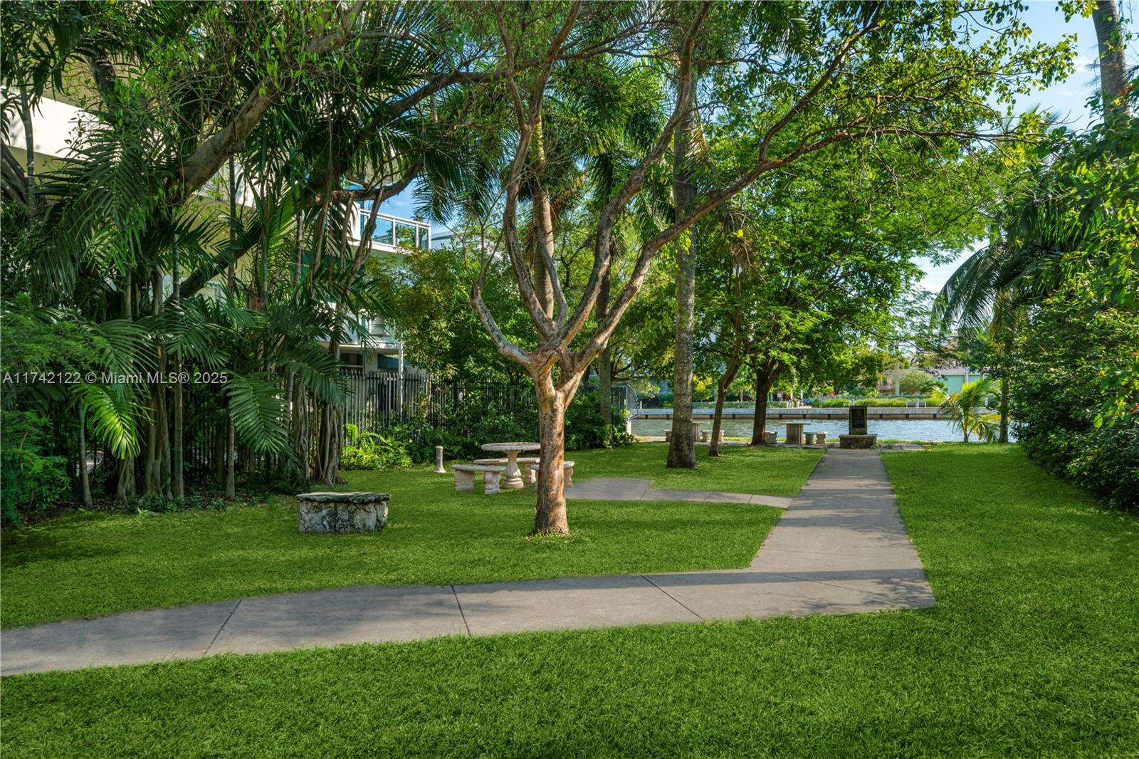 SPRING GARDEN - Residential