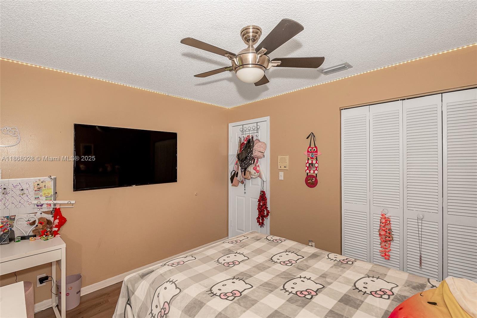 THE CROSSINGS - Residential