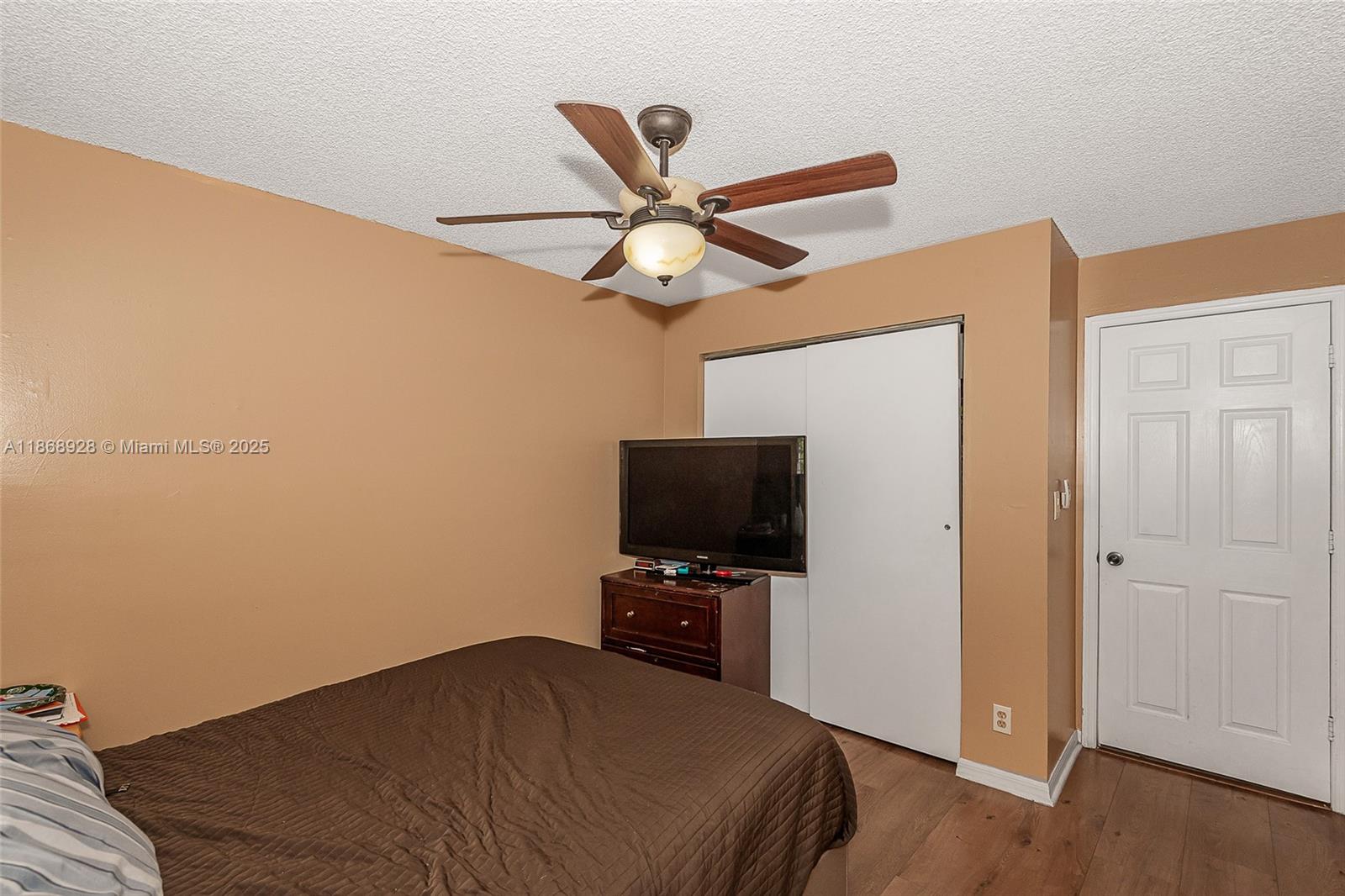 THE CROSSINGS - Residential