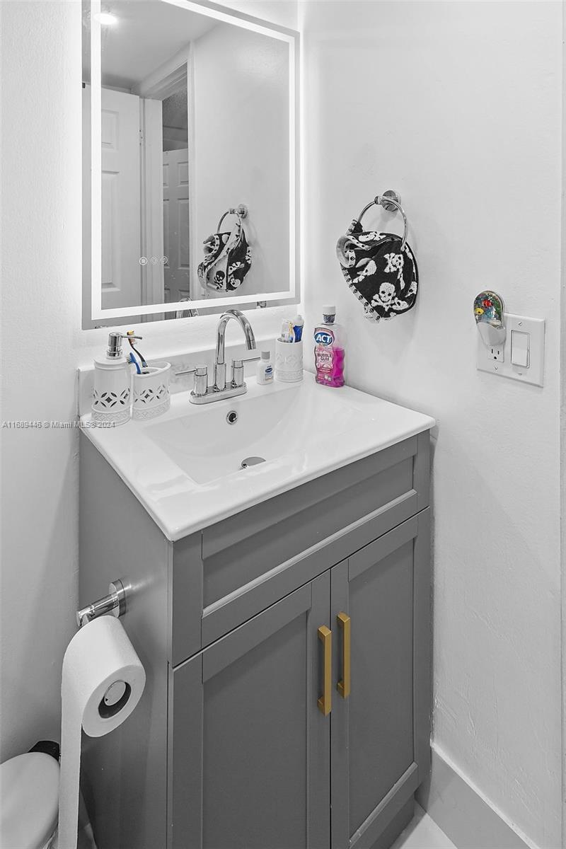 CYPRESS CLUB OF KENDALE C - Residential