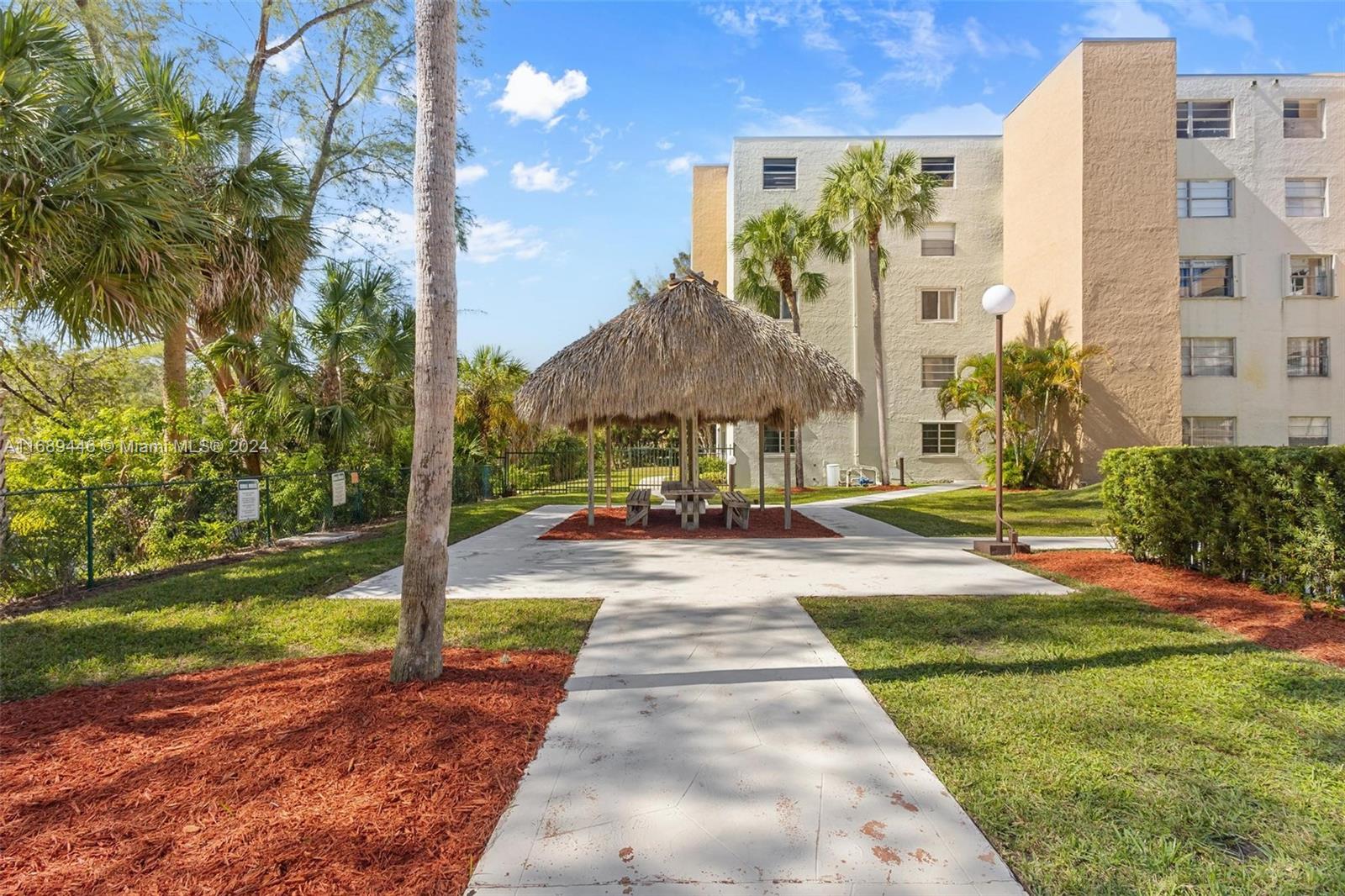 CYPRESS CLUB OF KENDALE C - Residential