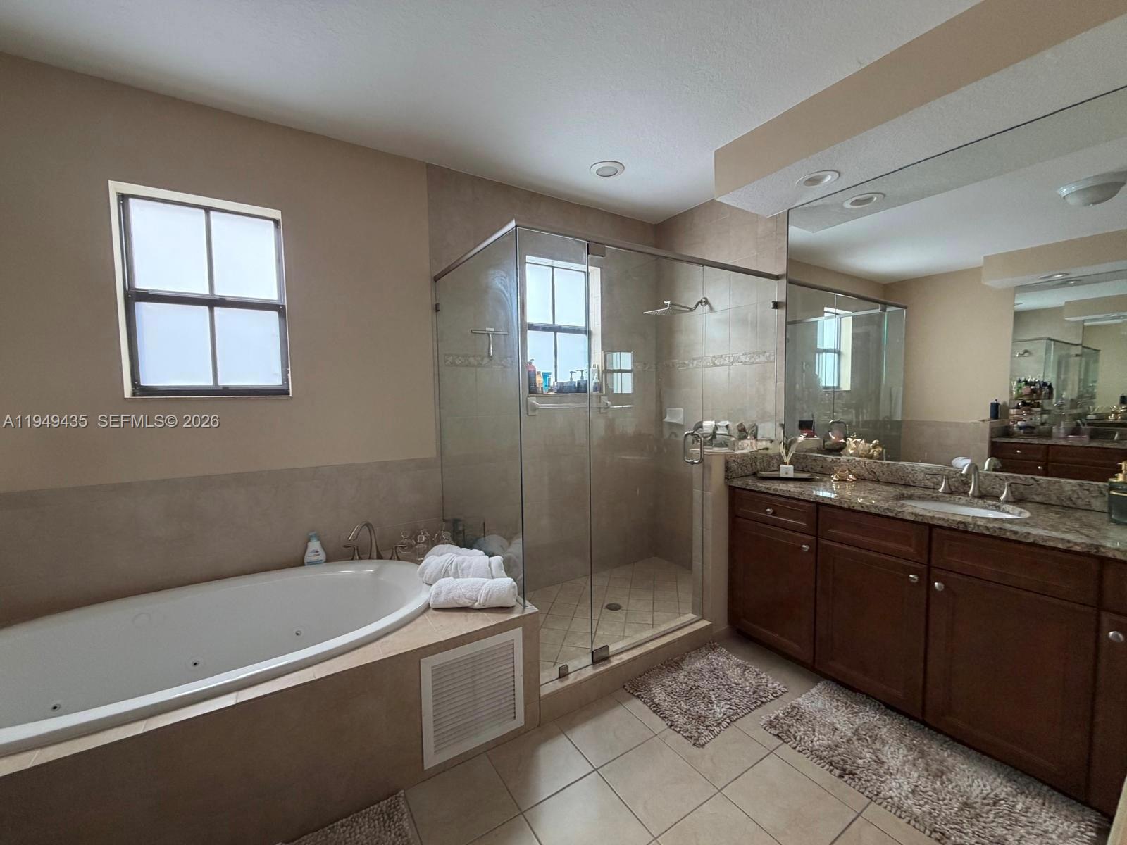 DORAL BREEZE - Residential Lease