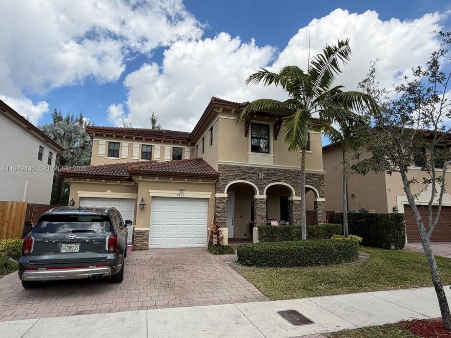 Beautifully home in a prime Doral location near top schools, parks, dining, and major highways. Featuring 4 beds / 4 baths, 3128 SF, a bright open layout, Located minutes from City Place Doral, A+ amenities, and quick access to the Turnpike/836 and a private outdoor space perfect for entertaining.
