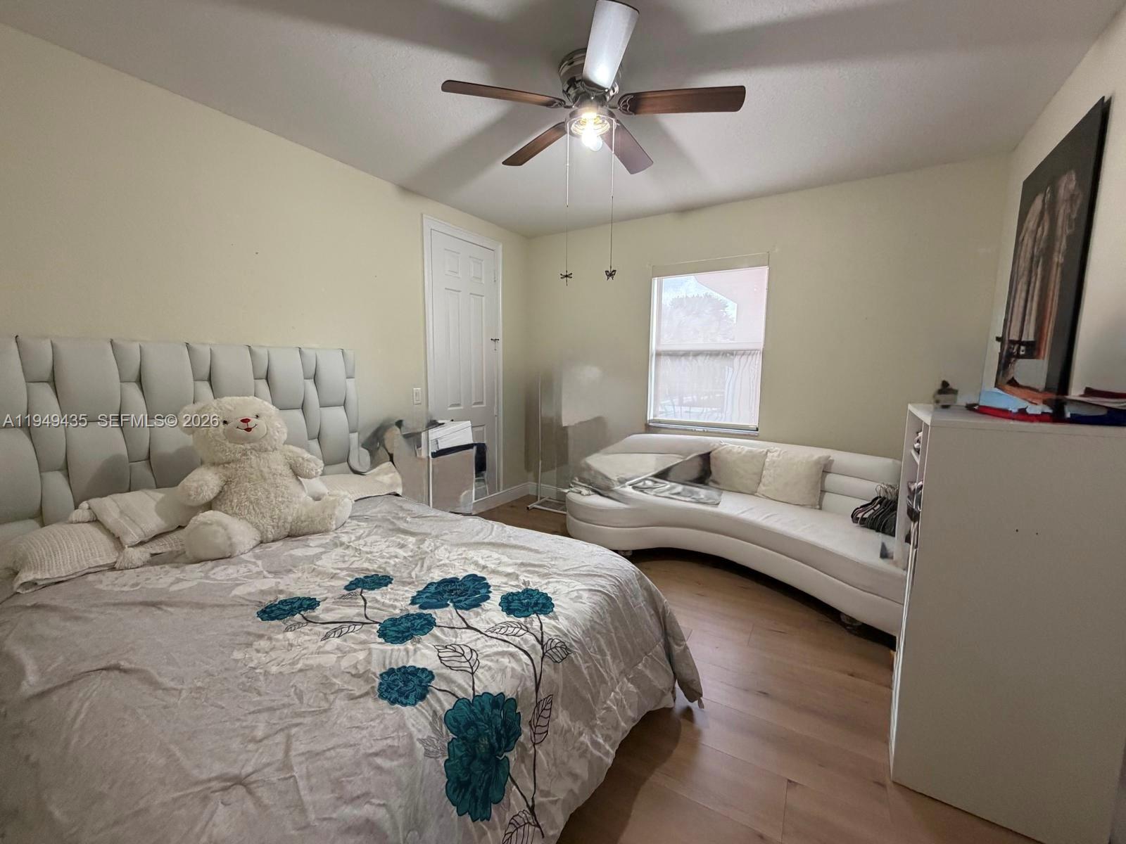 DORAL BREEZE - Residential Lease