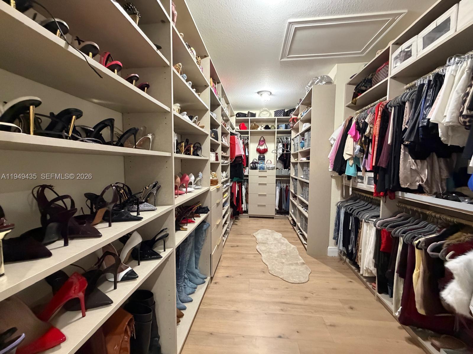 DORAL BREEZE - Residential Lease