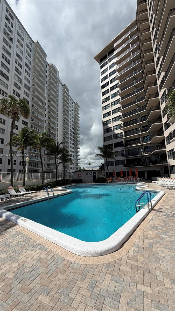 GALT OCEAN CLUB CONDO - Residential