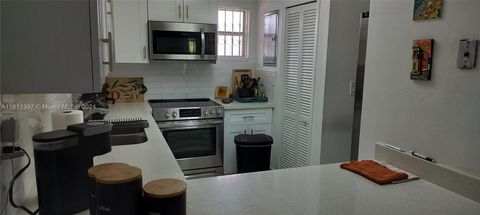 Condominium in Hialeah FL 1990 56th St St 9.jpg