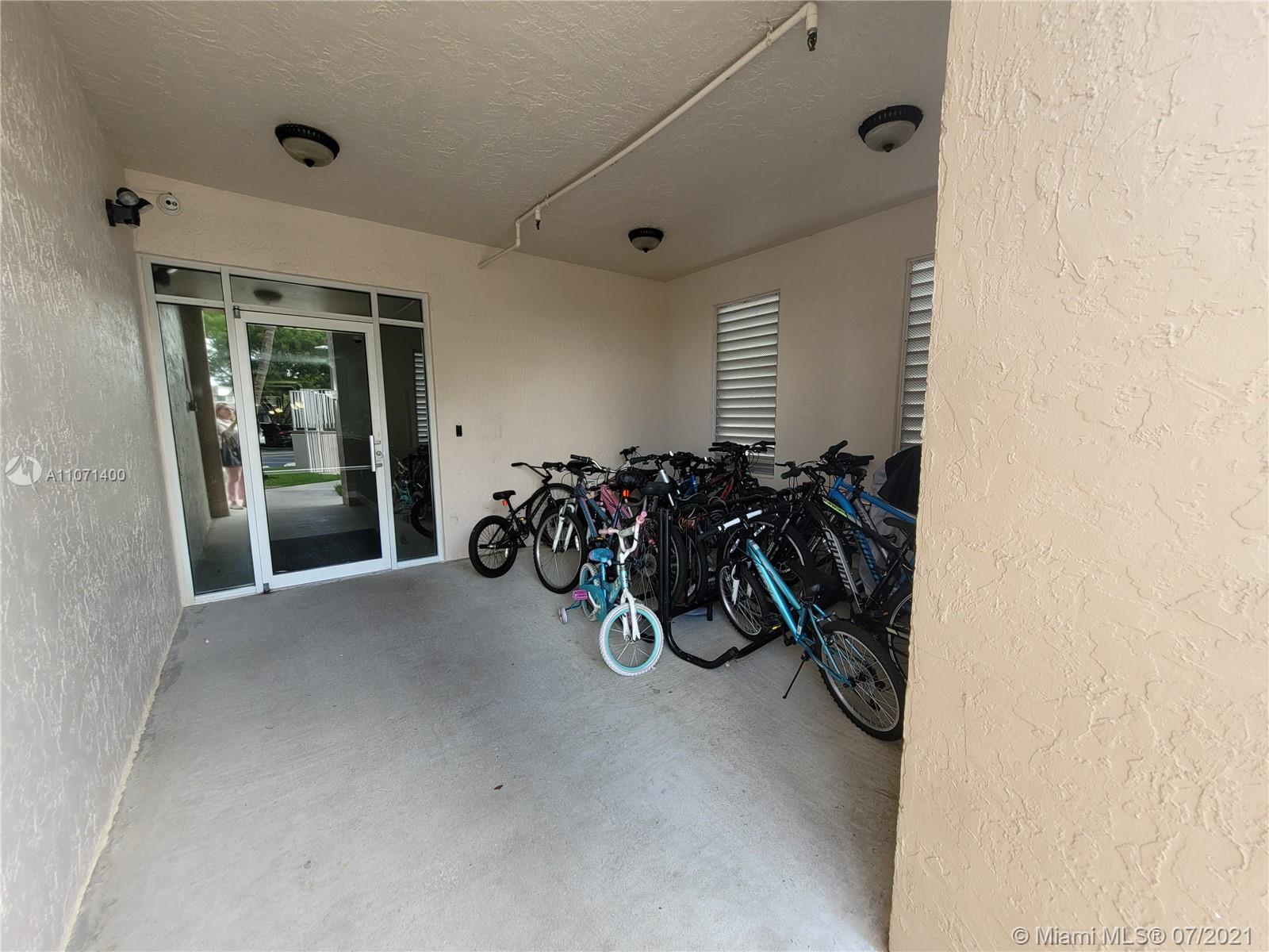 DORAL HOUSE CONDO NO 1 - Residential Lease