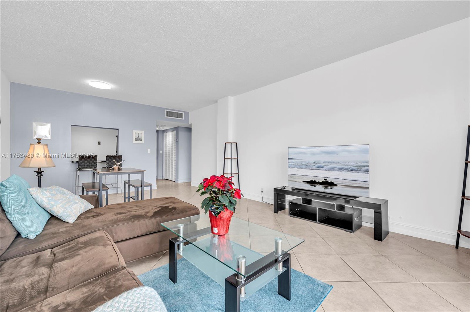 ISLAND PLACE AT NORTH BAY - Residential