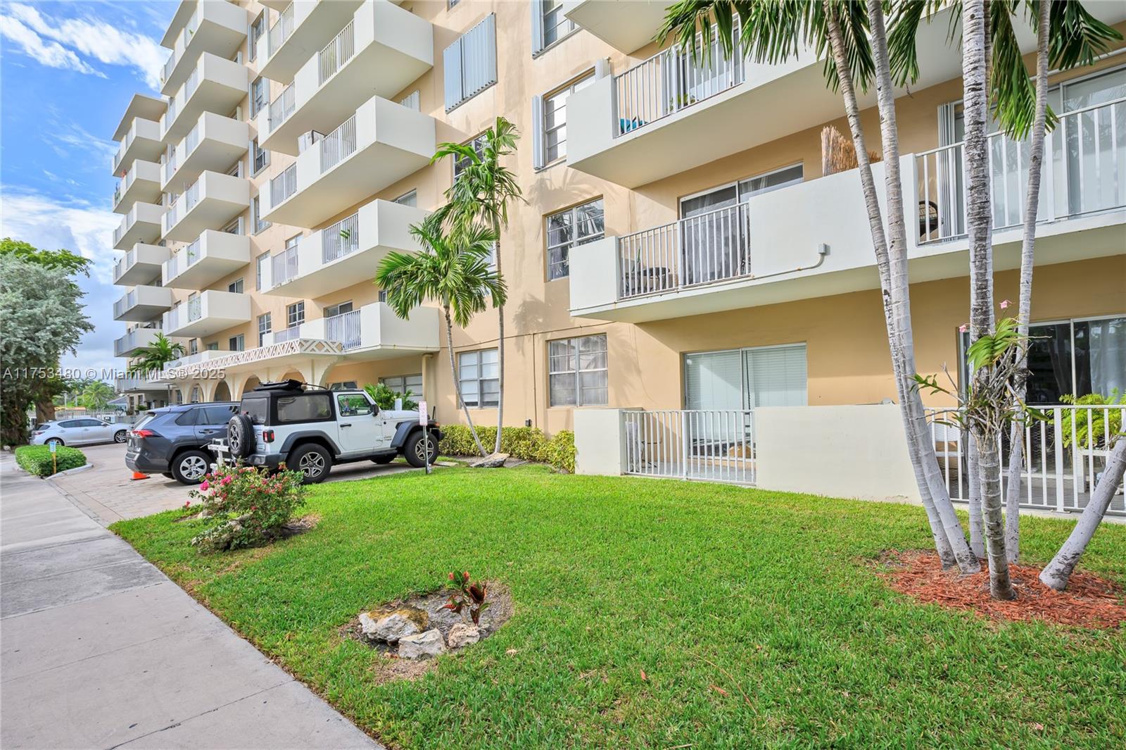 ISLAND PLACE AT NORTH BAY - Residential