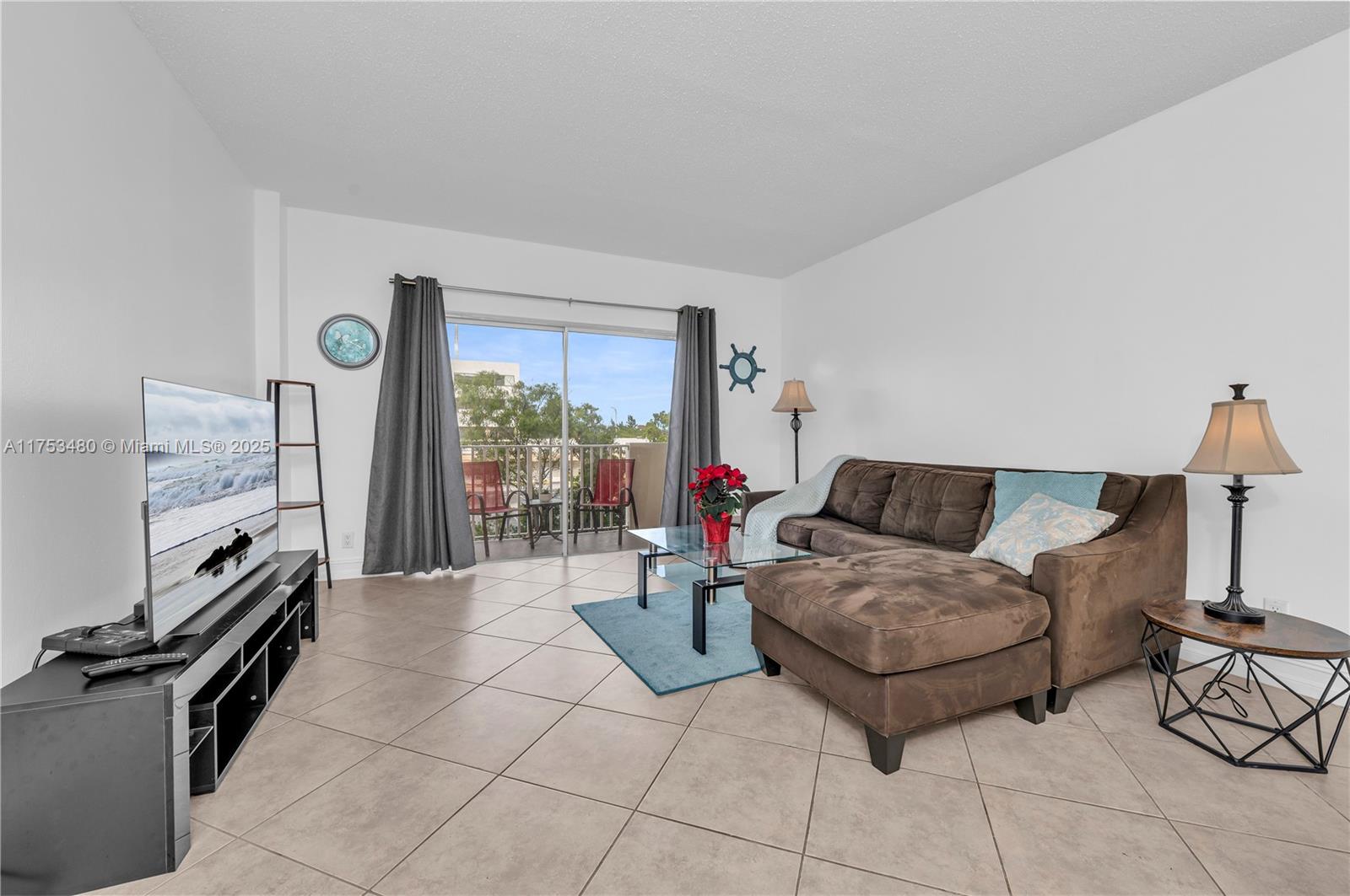 ISLAND PLACE AT NORTH BAY - Residential