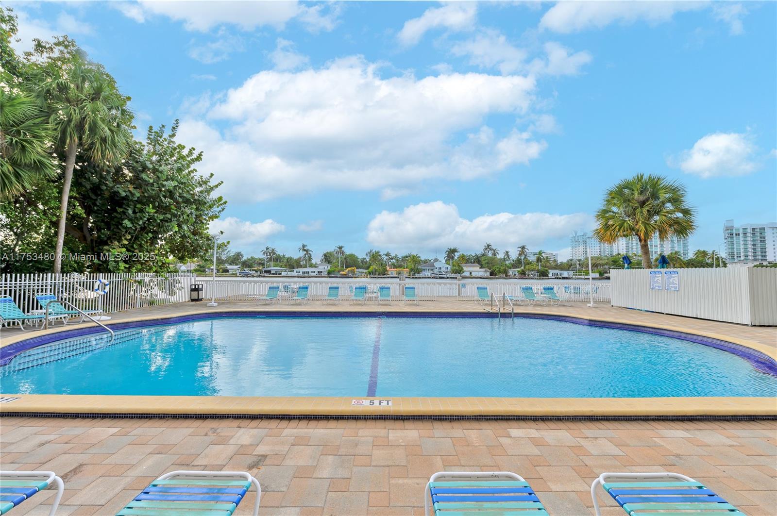 ISLAND PLACE AT NORTH BAY - Residential