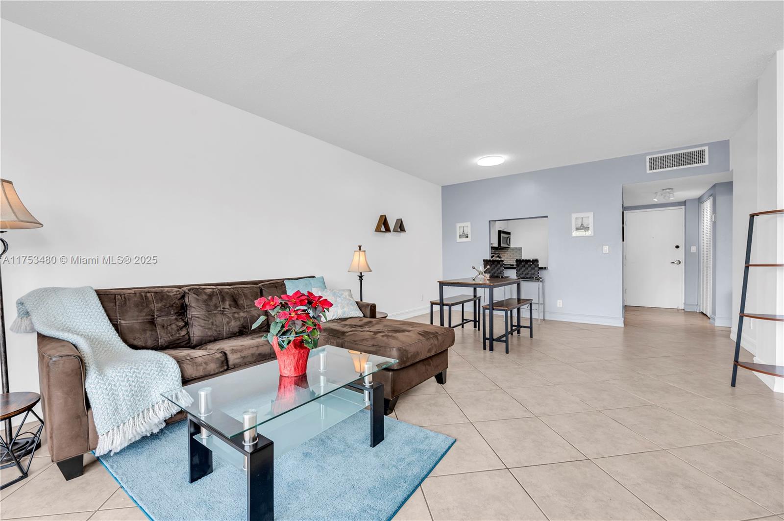 ISLAND PLACE AT NORTH BAY - Residential