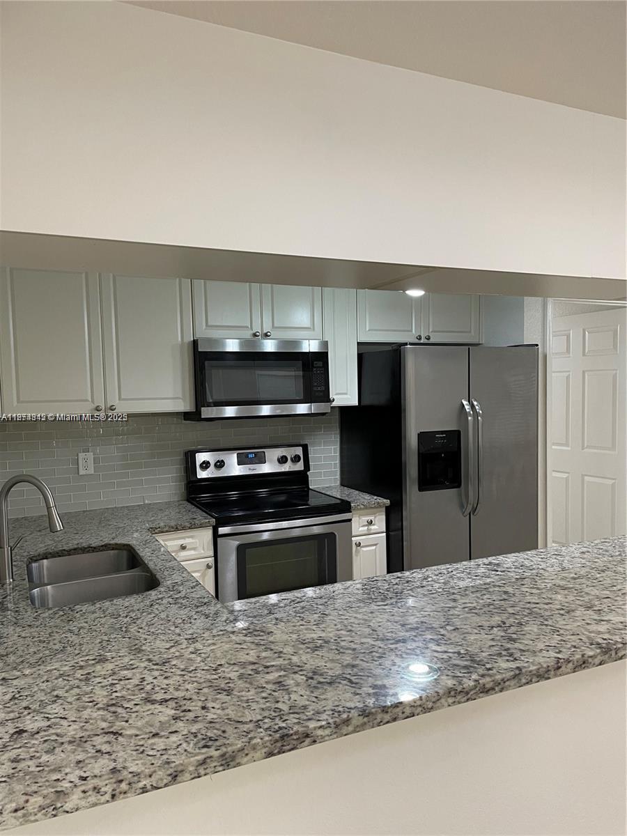 CYPRESS POINTE AT CORAL S - Residential Lease