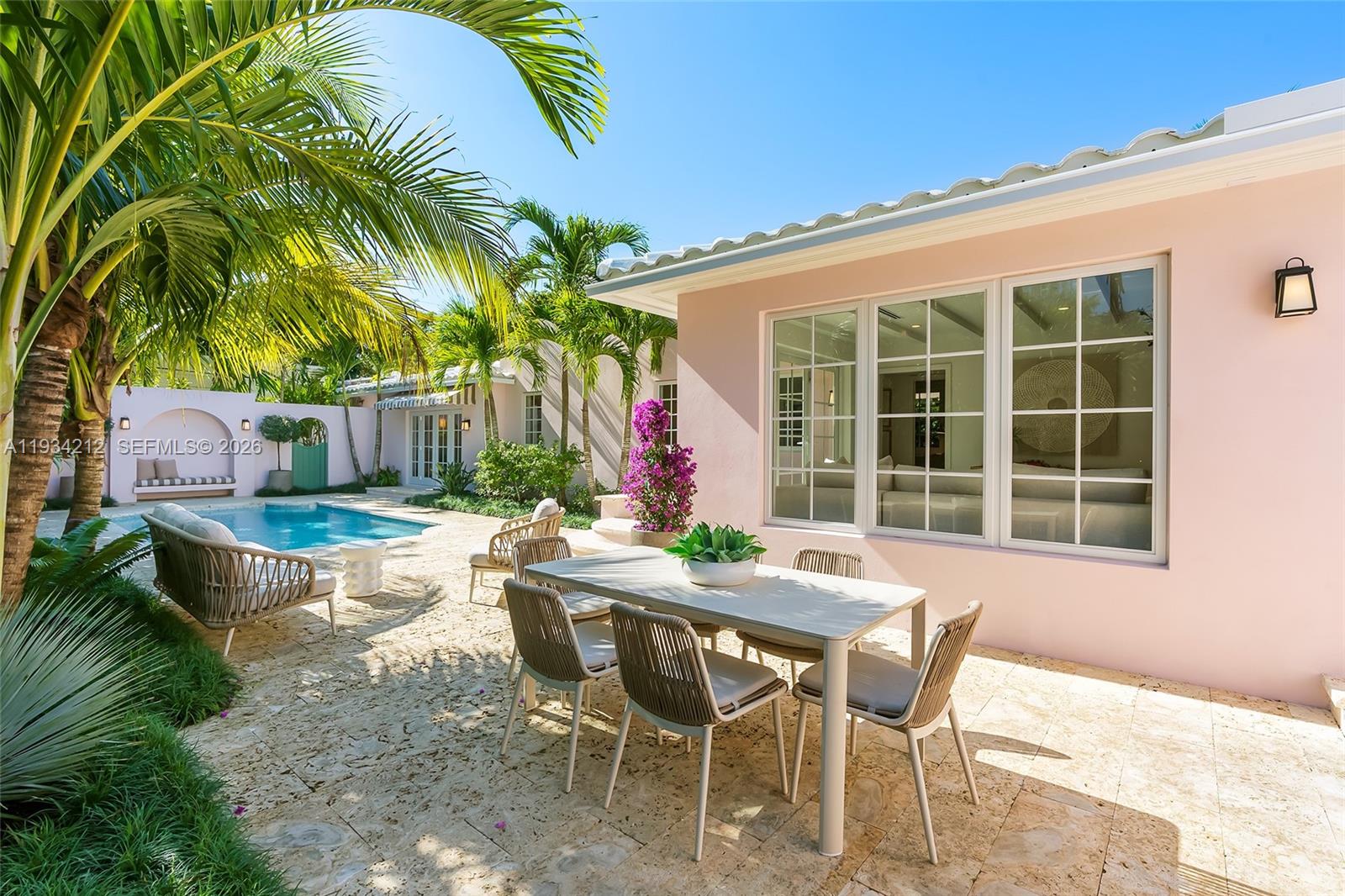 CORAL ESTATES - Residential