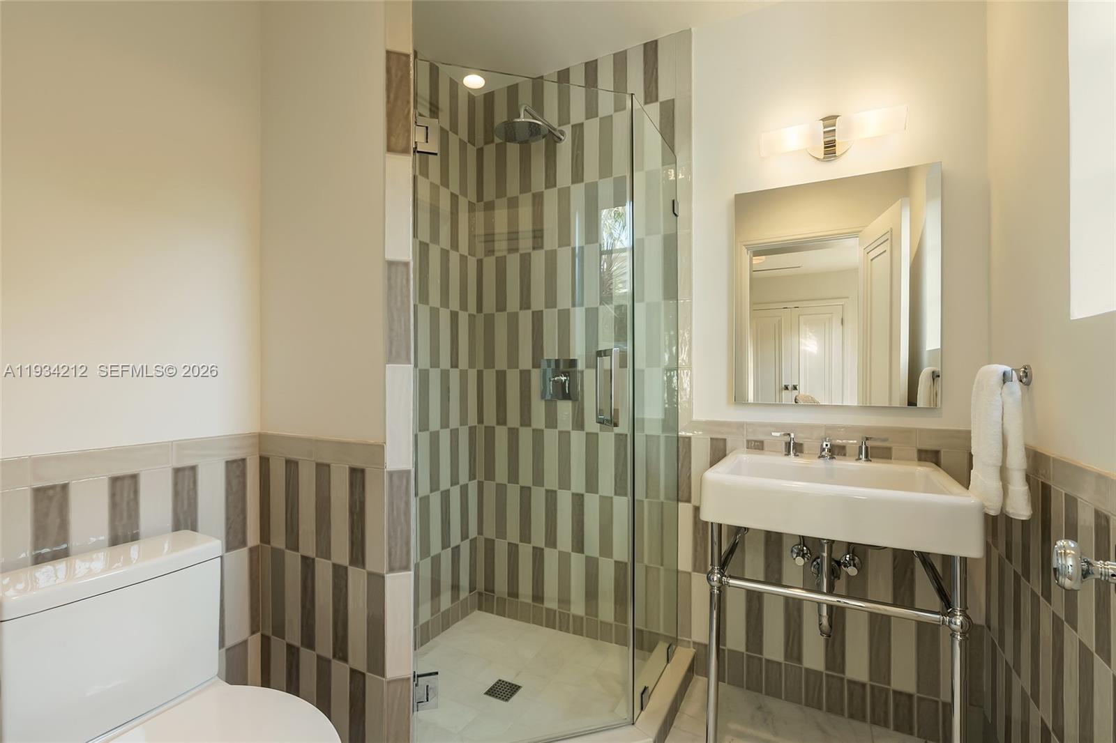 CORAL ESTATES - Residential