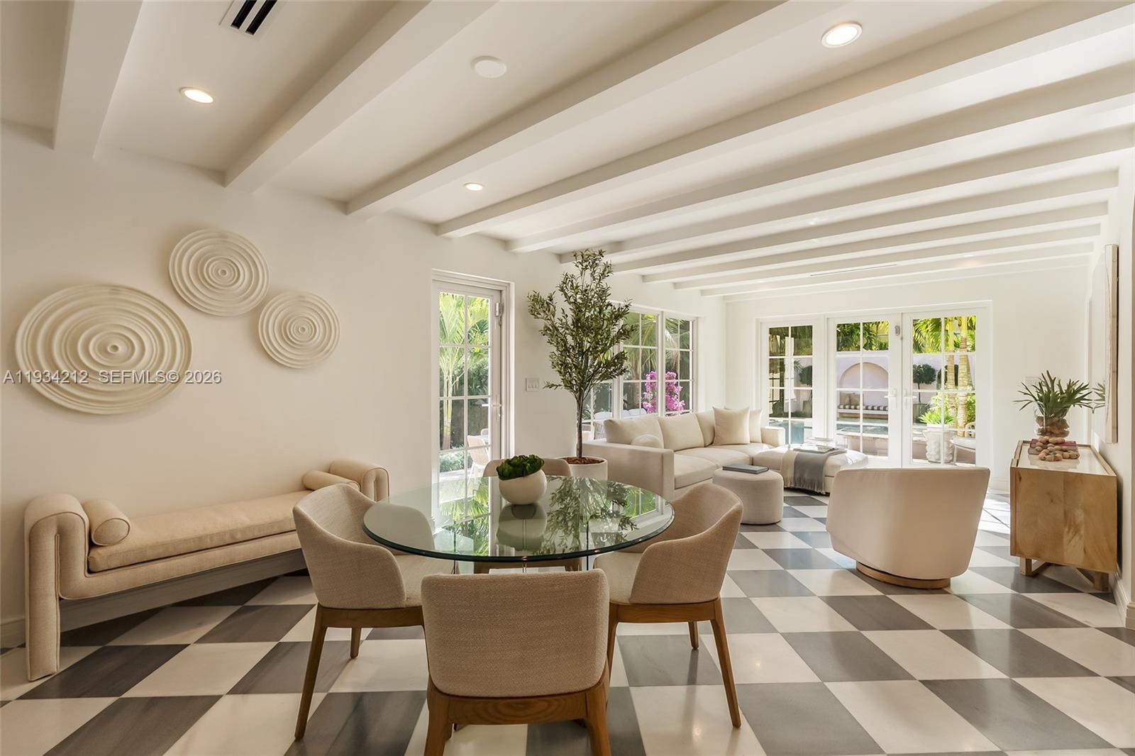 CORAL ESTATES - Residential