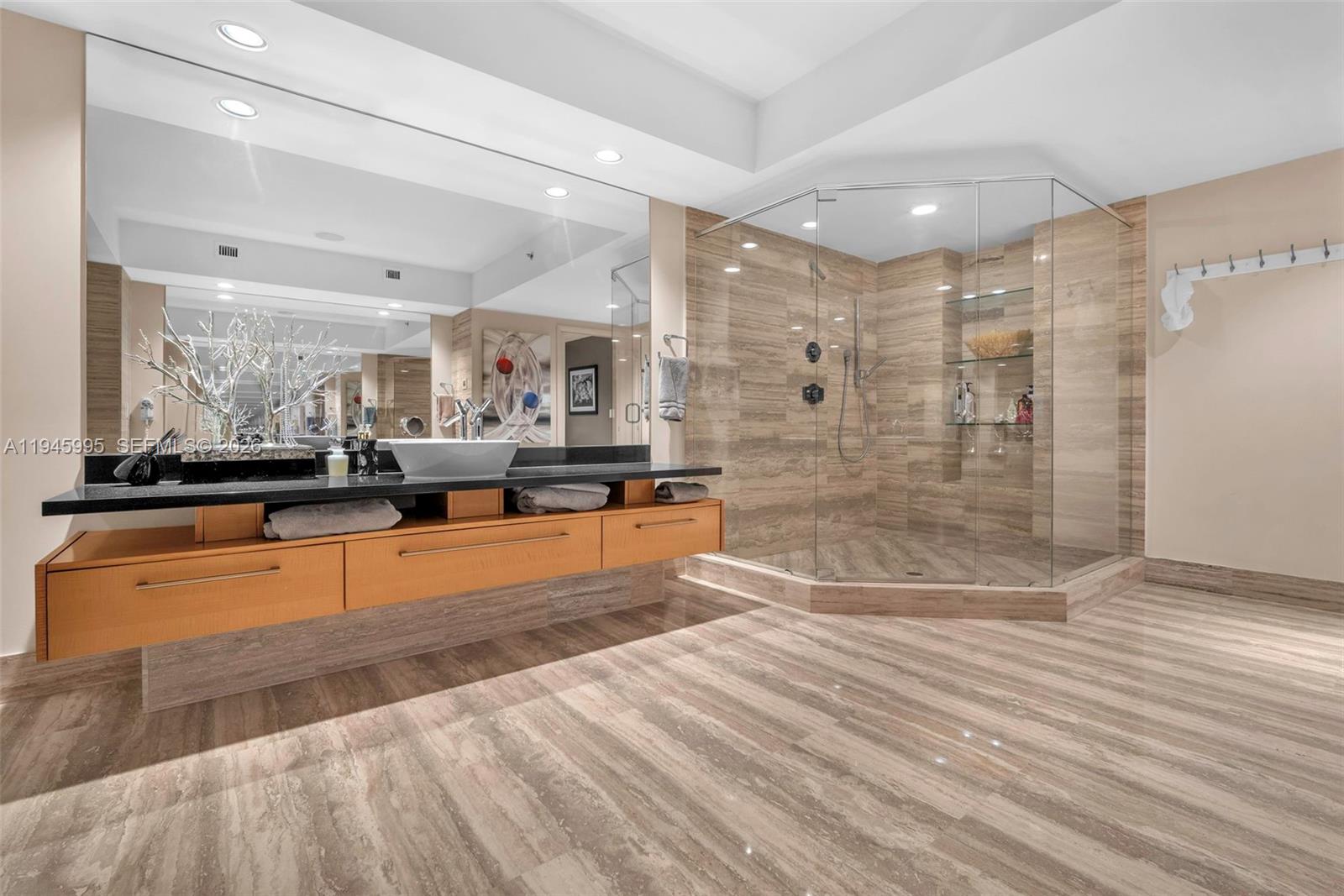 LAS OLAS BEACH CLUB CONDO - Residential