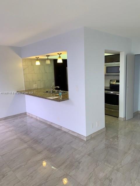 CORONADO CONDO- TOWER II - Residential Lease