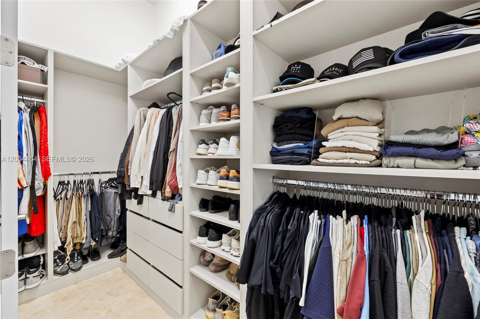 PLANTATION ACRES ESTATES - Residential