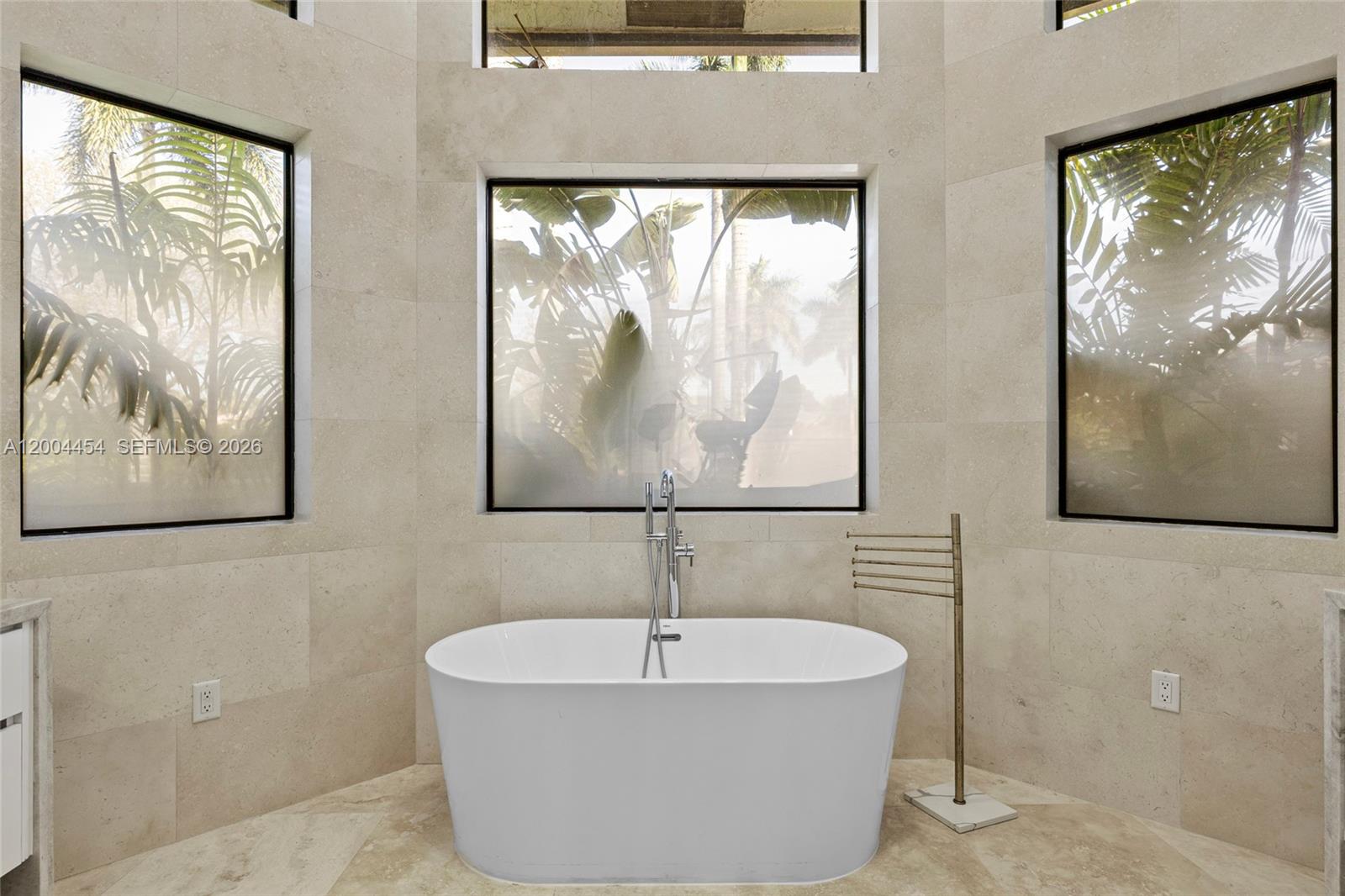 PLANTATION ACRES ESTATES - Residential