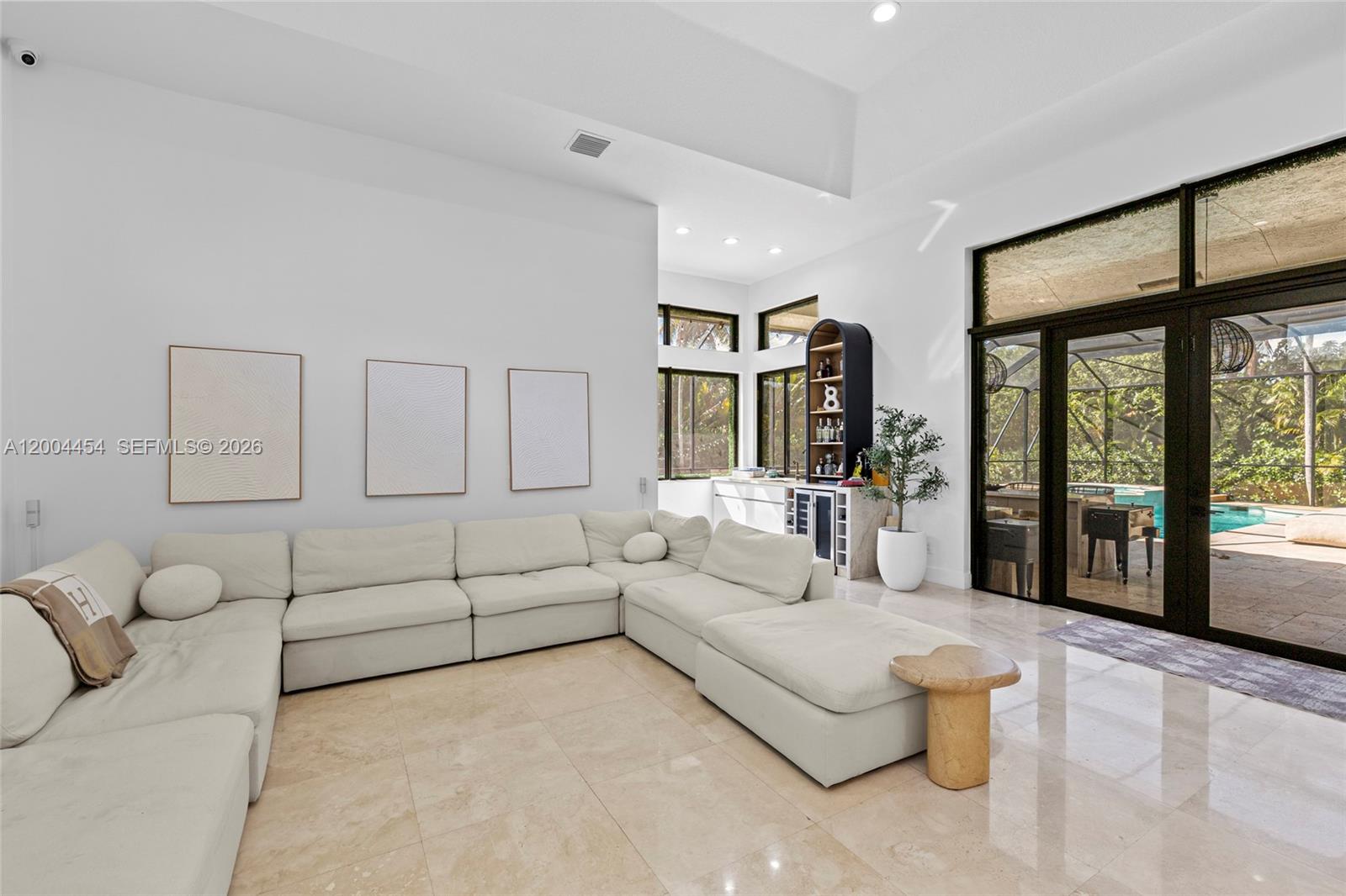 PLANTATION ACRES ESTATES - Residential